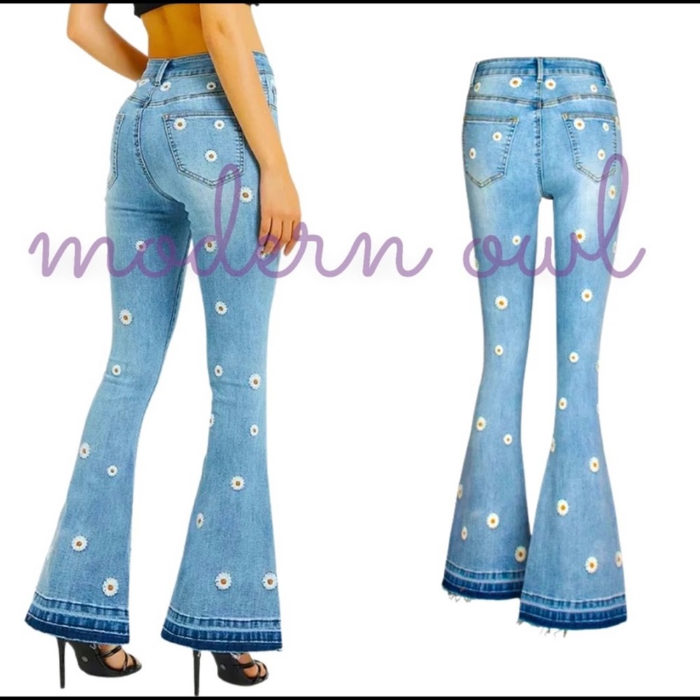 New! Restock Daisy Embroidered Designer Stretchy Bell Bottom Denim Jeans Hippie - Picture 3 of 11